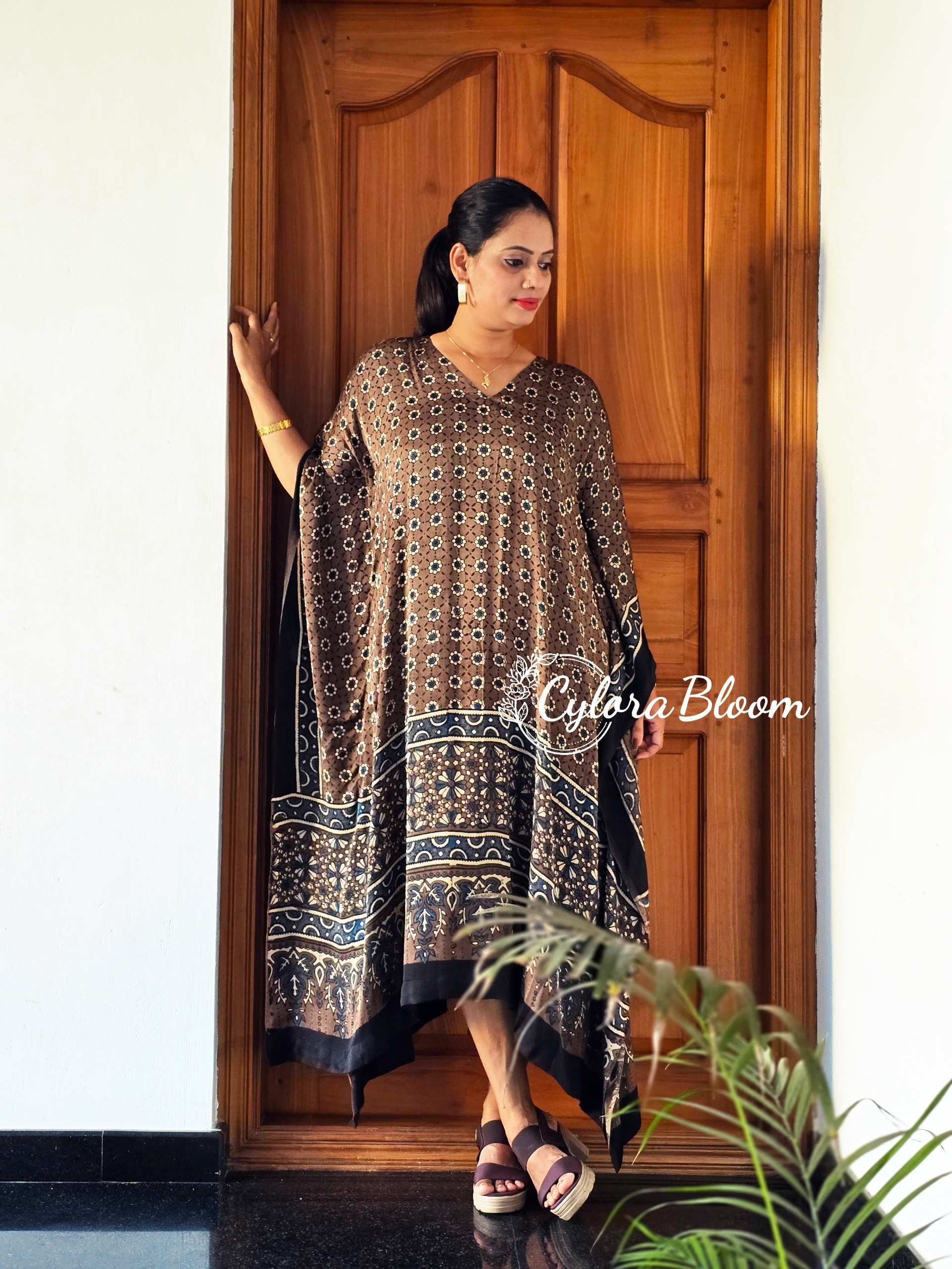 NOOR AJRAKH MODAL KAFTAN - Image 4